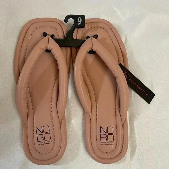 No Boundaries Pink Padded Thong Sandals size 9 New - Picture 2 of 6
